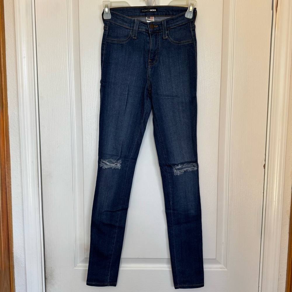 Fashion Nova Distressed High Waisted Skinny Women’s Jeans